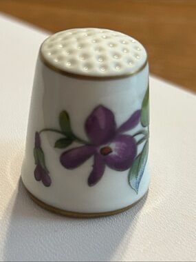 Royal Copenhagen Floral Porcelain Thimble 4801